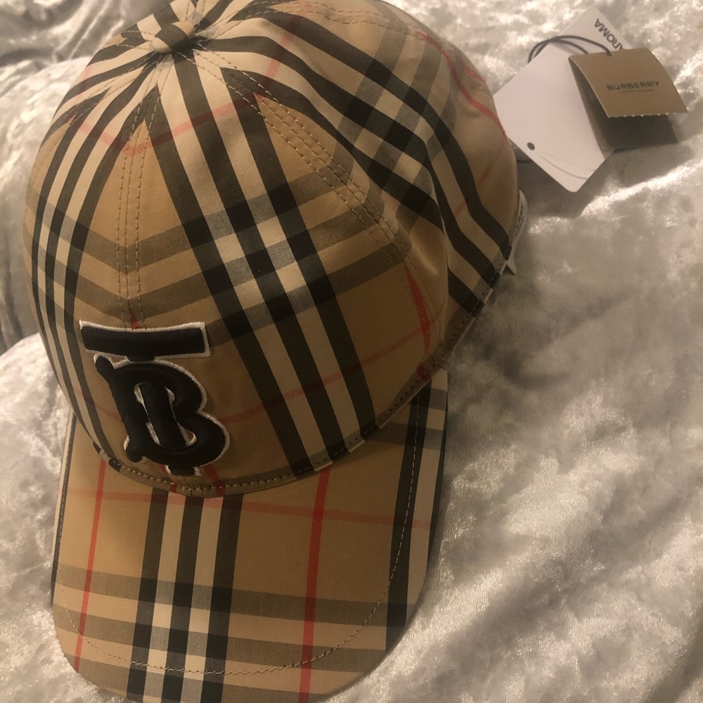 NWT adjustable Burberry Hat